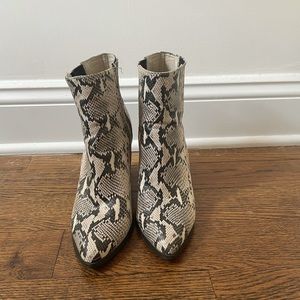 Seychelles Snakeskin Boot Size 8.5